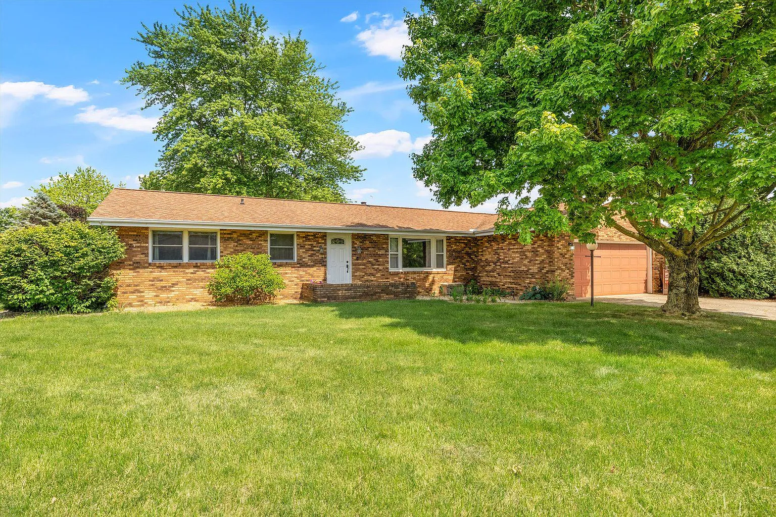 21 Glendale Dr photo 1