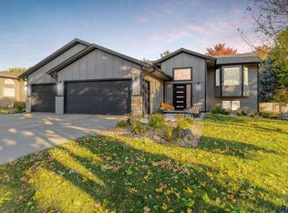 5024 E 4th St, Sioux Falls, SD 57110