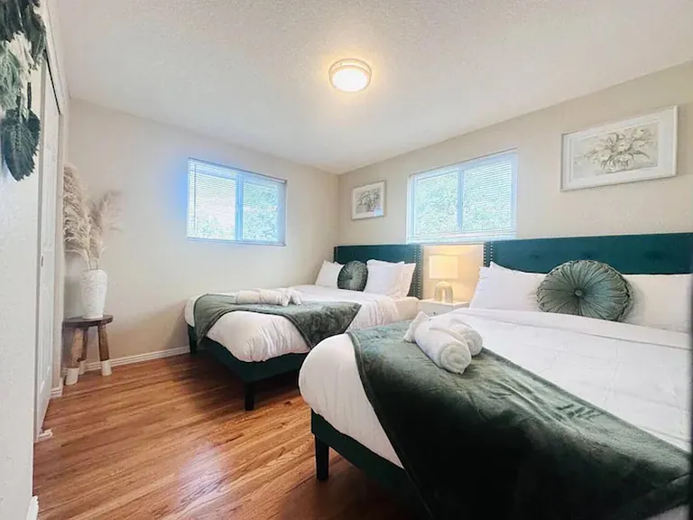 Stacy Dr — Photo 24