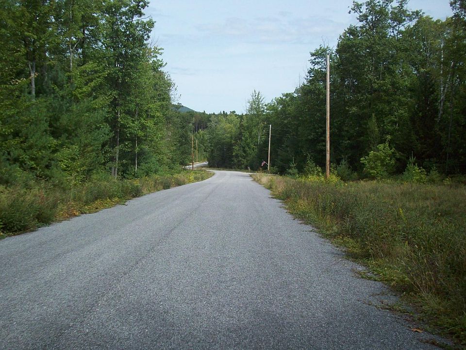 1st image of 8 Oak Woods Drive