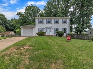 4297 Country Squire Ln, Fairfax, VA 22032