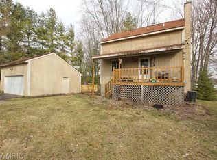 8209 Cowan Lake Dr NE, Rockford, MI 49341
