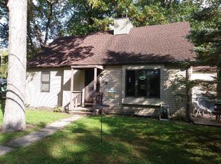 89 Collie St, Williams Bay, WI 53191