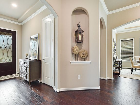 4th image of 407 Perico Pl