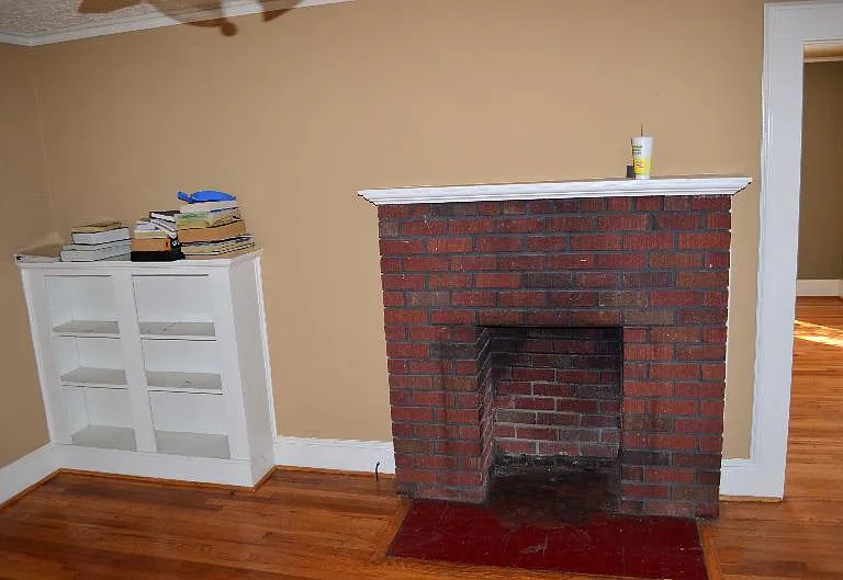 1511 Easley Bridge Rd — Photo 6