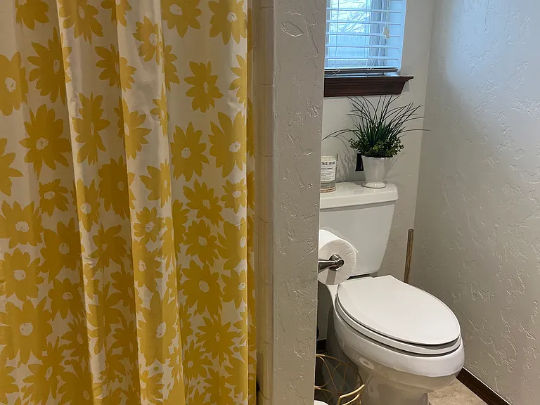 3932 Tamarisk Dr — Photo 20