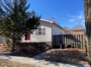 121 N Parker Ave, Springfield, IL 62702