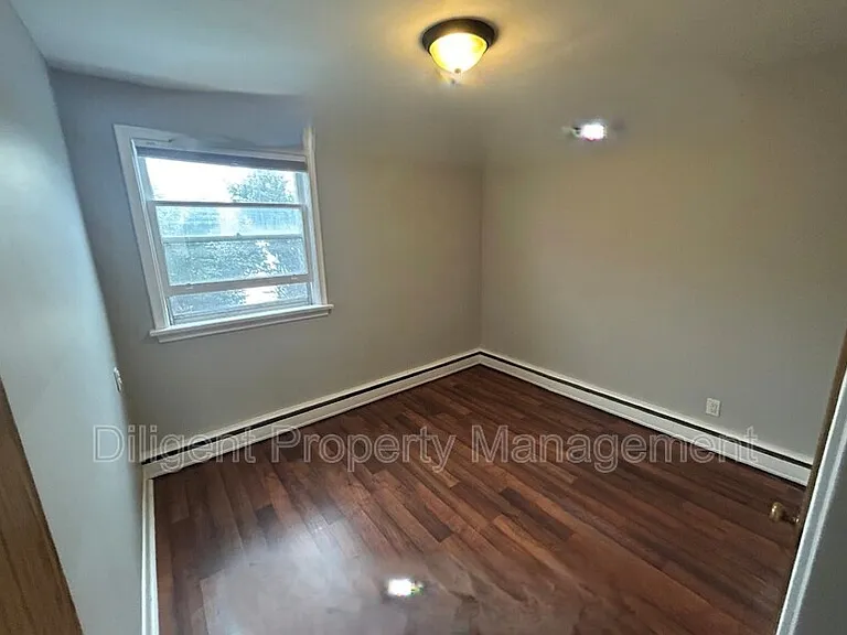 399 Elmgrove Ave #1 — Photo 5