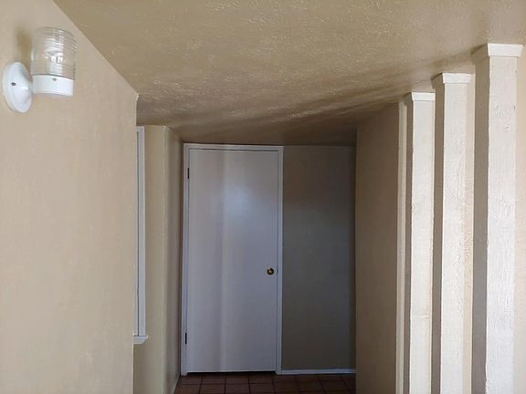 2nd image of 2618 Southland St