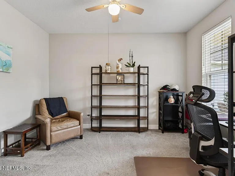312 Silver Sage Ln — Photo 3