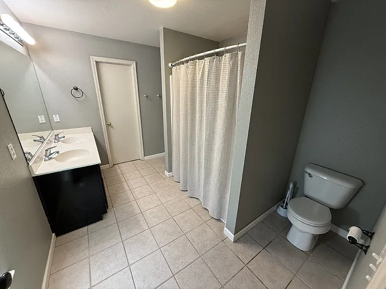 344 Citadel Ave — Photo 10