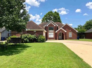 2324 Lisa Ln, Orange, TX 77630