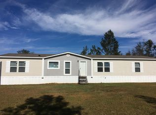 935 Spikes Rd, Southport, FL 32409