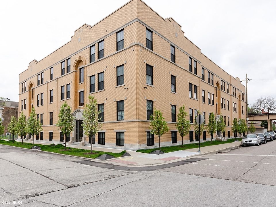 1st image of 4406 S Calumet Ave #1N