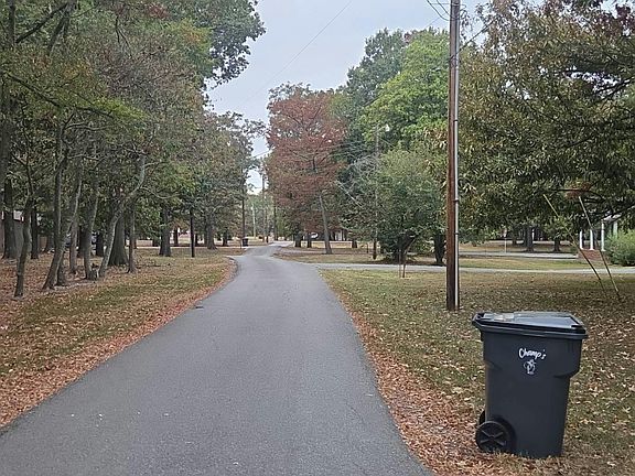 5th image of 139 Huber Dr