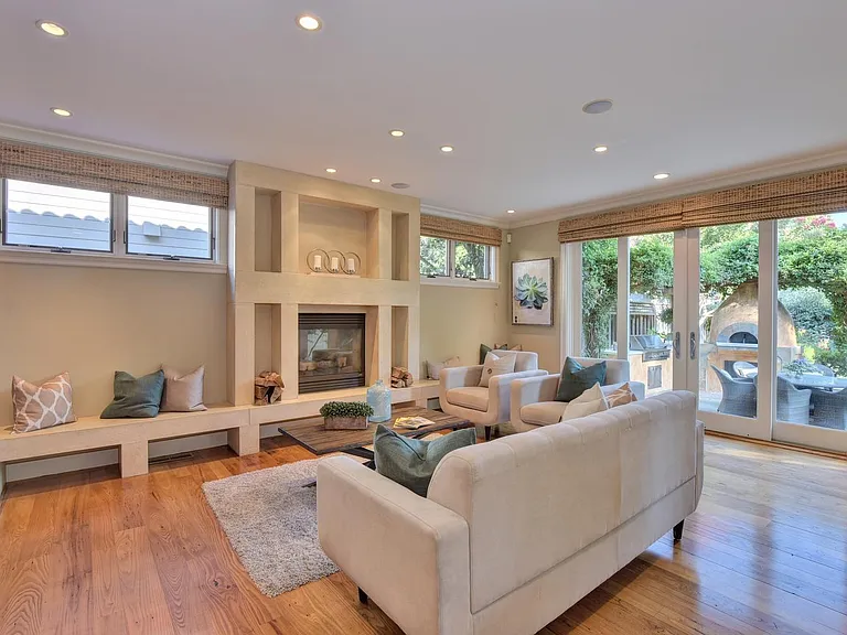 1190 Willow Glen Way — Photo 8
