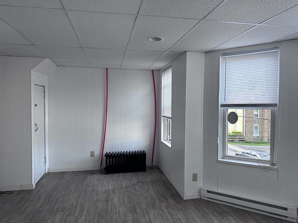 1st image of 116 S 2nd St #3