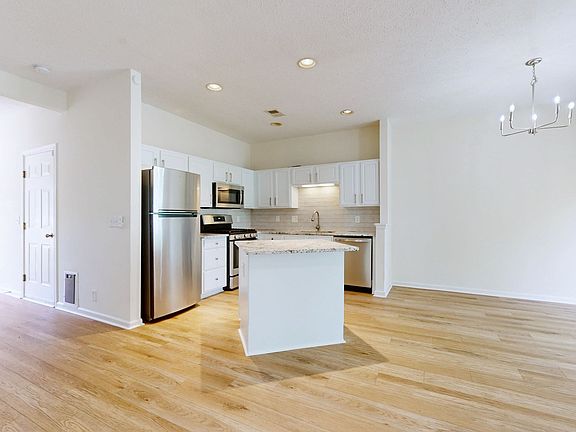 3rd image of 1345 Bell Rd Unit 419
