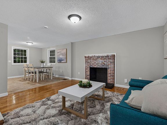 3rd image of 26 Davidson Avenue