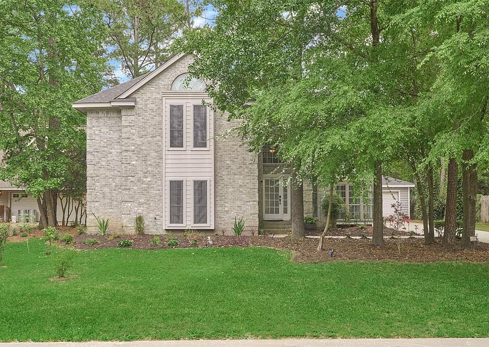 Welcome home to 49 Towering Pines Drive!