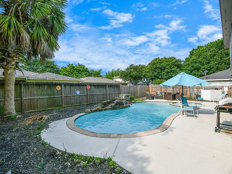 4827 Lazy Timbers Dr — Photo 36