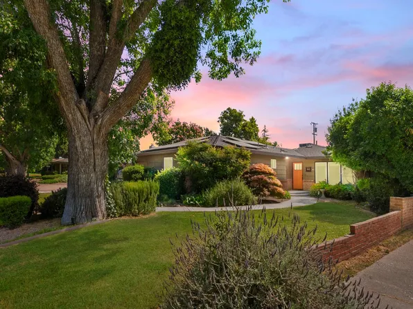 8 Barton Park, Oakdale, CA 95361