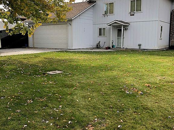 3rd image of 1872 Alder Ave
