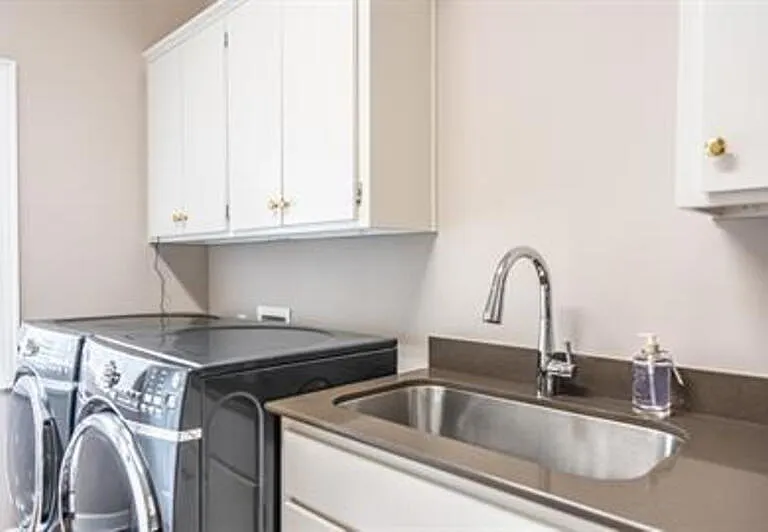 110 Hearthstone Rd — Photo 15