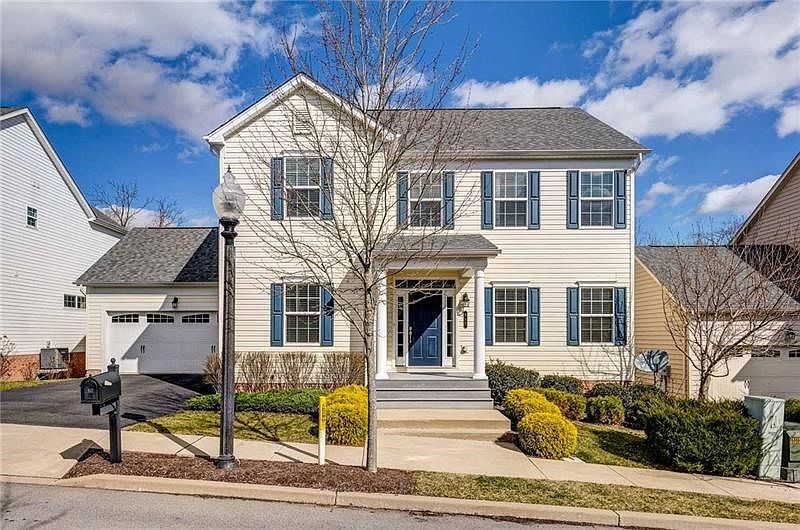 1st image of 517 Paddington Ln