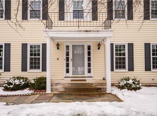 1 Apple Ln, Simsbury, CT 06070
