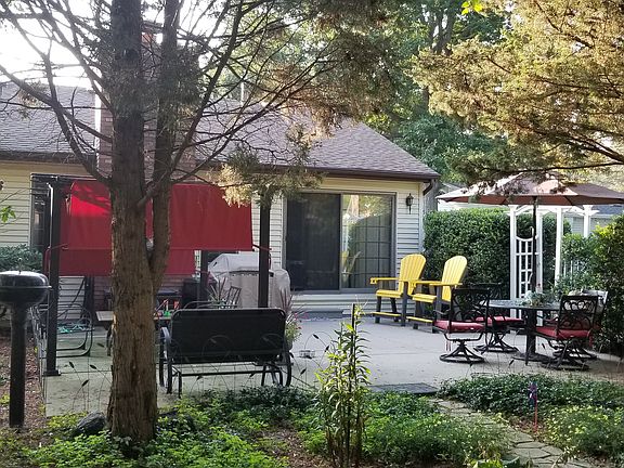 4th image of 6065 Urban Dr