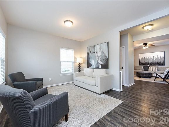3rd image of 11033 Hat Creek Ln