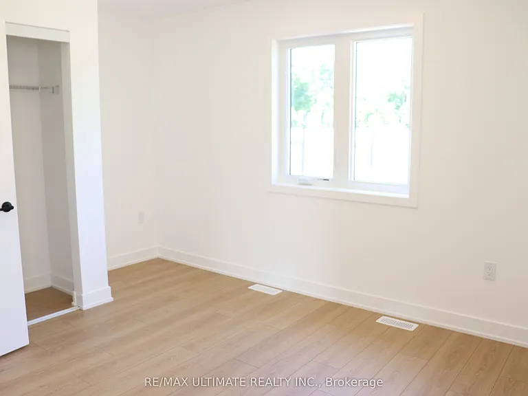 61 Flan Blvd — Photo 19