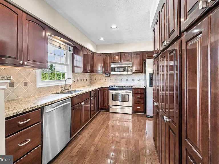 17221 Spates Hill Rd — Photo 20