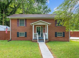 1235 Debi Cir, Morristown, TN 37813