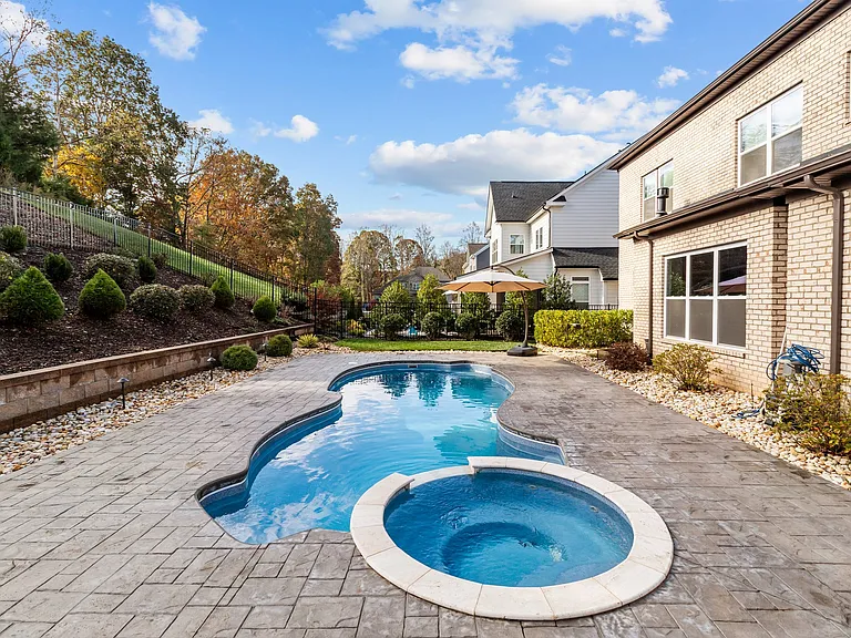 18314 Doves Crest Rd — Photo 45
