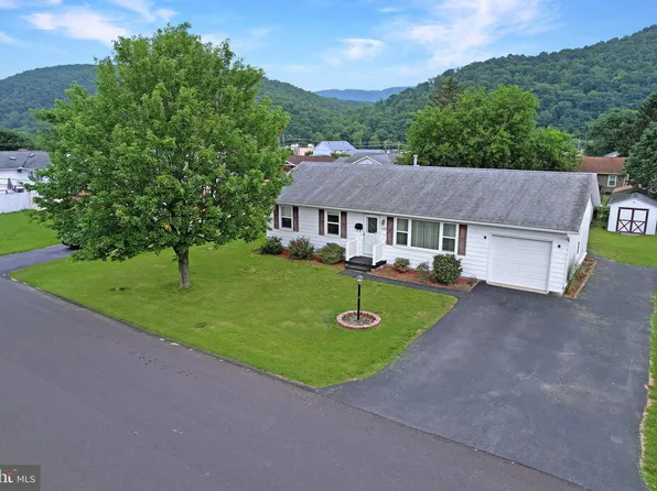 1425 Lynmar St, Keyser, WV 26726