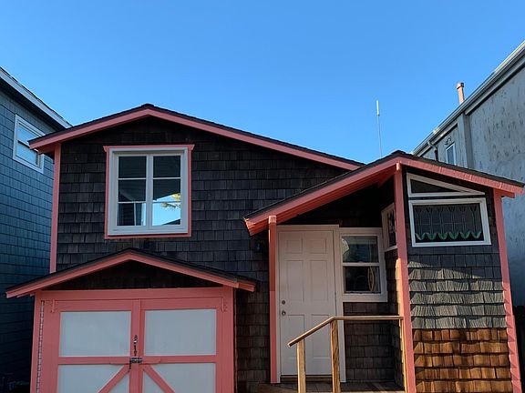 1930s Historical Beach Cottage