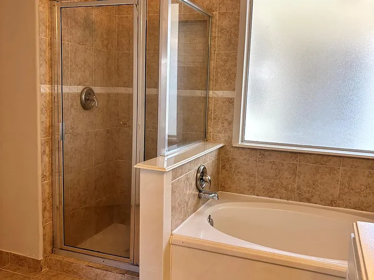 22531 Goss Spring Ct — Photo 14