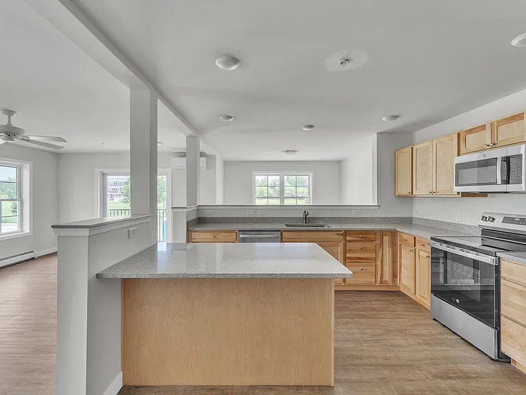 25 Armory Ln #C — Photo 9