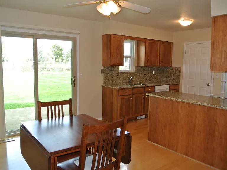 1080 Fairway Ct #3 — Photo 2