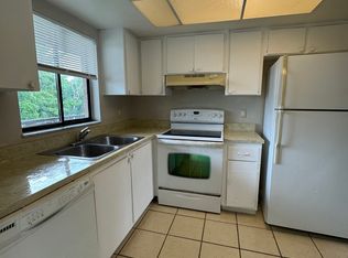 Dolphin Run, Fort Myers, FL 33901