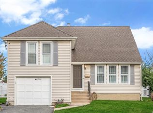 2733 Colonial Ave, Merrick, NY 11566