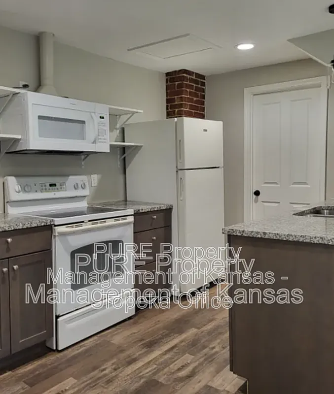 1 bed, 1.0 bath, 520 sqft, $800 — Photo 2