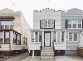 7950 77th Ave, Ridgewood, NY 11385