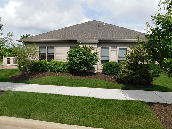 5th image of 3611 Bridgewater Dr