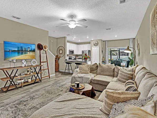 1311 SALT RIDGE Avenue, Jacksonville, FL 32218