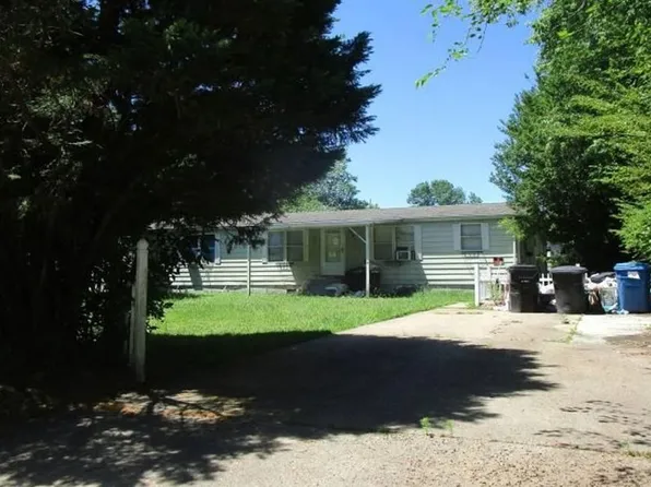 1321 Blue Jay Dr, Virginia Beach, VA 23453