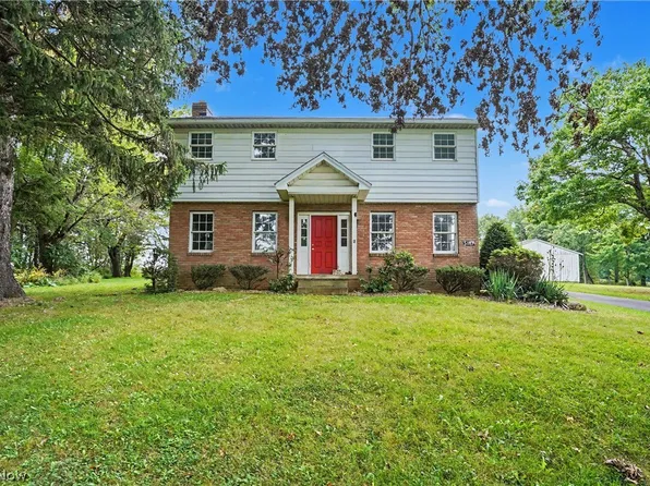 51117 Hadley Rd, East Palestine, OH 44413