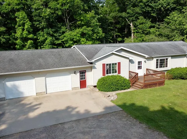 N2862 Crestwood Rd, Antigo, WI 54409